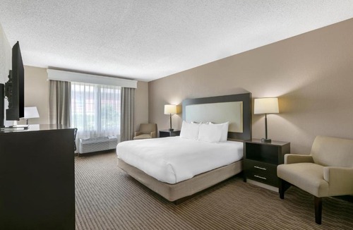Lawrenceburg Hotel | Best Western Lawrenceburg Inn