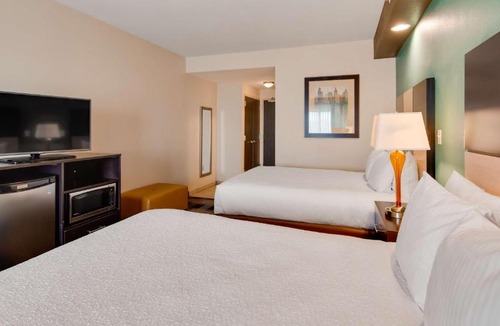 Clarksville Hotel | Best Western Plus Atrium Inn & Suites