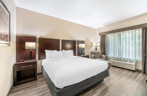 Wichita Hotel | Best Western Plus Eastgate Inn & Suites