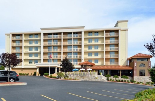 Piety Corner Hotel | Best Western Plus Waltham Boston