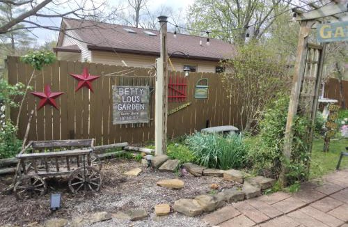Nashville Bed & Breakfast | Betty Lous Garden