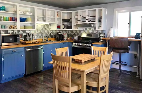 Beachwood-Bluffton Cottage | Between Two Lakes Cottage