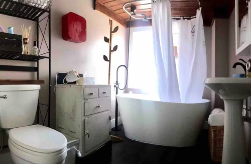 Beachwood-Bluffton Cottage | Between Two Lakes Cottage