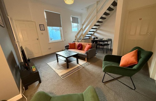 Sunderland Apartment | Bexley-4 Bdrm 5 beds Sleeps 7 Ideal 4 Contractors