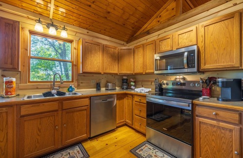 Rockbridge Cabin | Big Oak Cabin (Hocking Hills area)