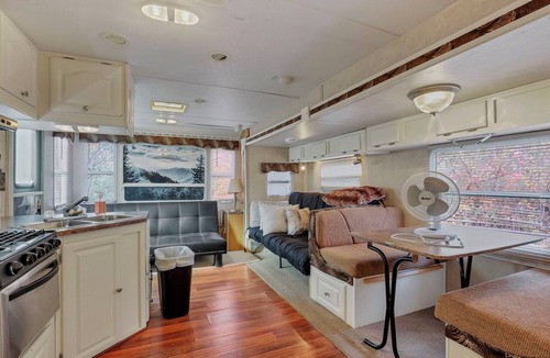 East Fultonham House | Big Spacious Camper