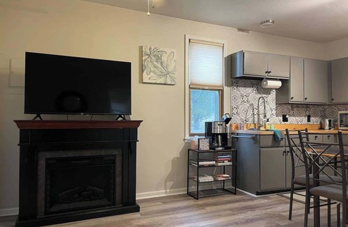 Bellaire House | Bikers, Hikers, Trails close, Pet ok, Families,