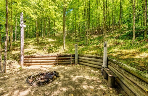 Traverse City House | Bingham House | Epic Fire Pit + Near Beach