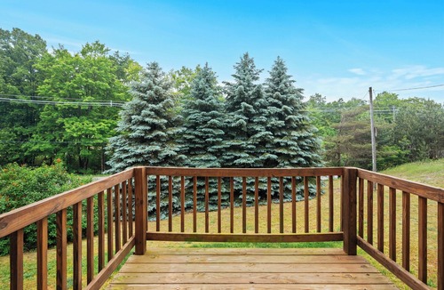 Traverse City House | Bingham House | Epic Fire Pit + Near Beach
