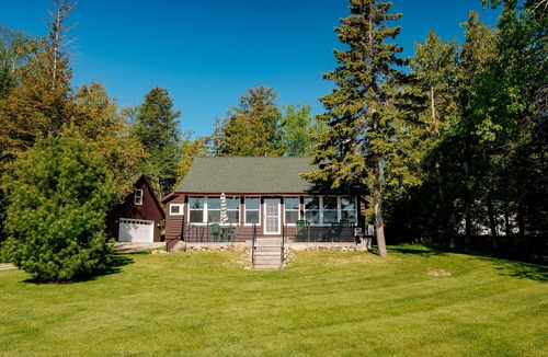 Northport Cottage | Birch Harbor, Lakefront Cottage - Northport, Michigan