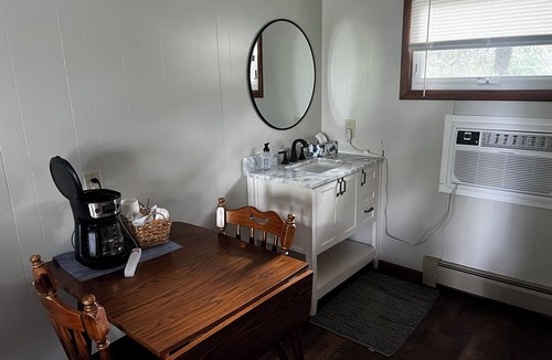 Hayward Resort | Birch Point Resort Kitchenette #12 - Lake Nelson, Hayward