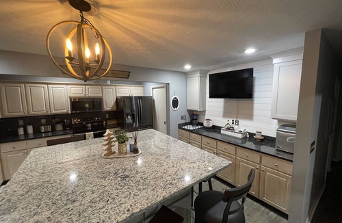 Bronston Condo | Bird House on 7th Fairway - Updated Lake Cumberland Condo - Woodson Bend Resort