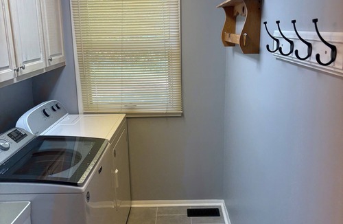Bronston Condo | Bird House on 7th Fairway - Updated Lake Cumberland Condo - Woodson Bend Resort