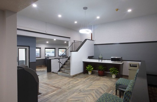 Fargo Hotel | Bison Inn and Suites