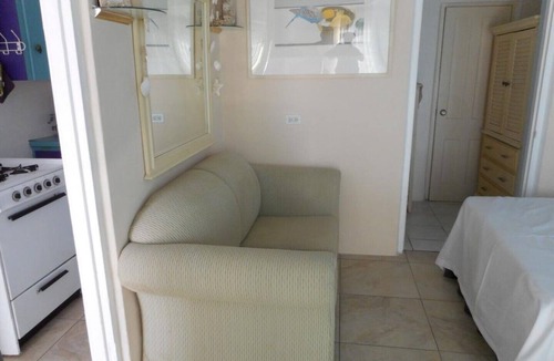 Newcastle-upon-Tyne House | Blue Horizon Guest House - 3-Bedroom