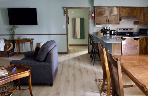 Sloans Valley House | Blue Lagoon At Villager Resort