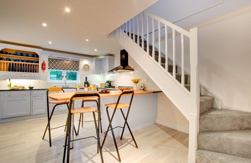 Waren Mill House | Blue Poppy House - Four Bedroom House, Sleeps 8