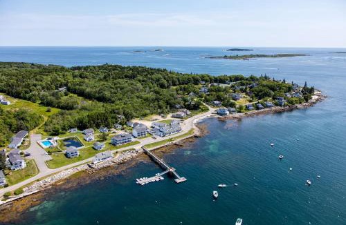 Ocean Point Hotel | Bluebird Ocean Point Inn