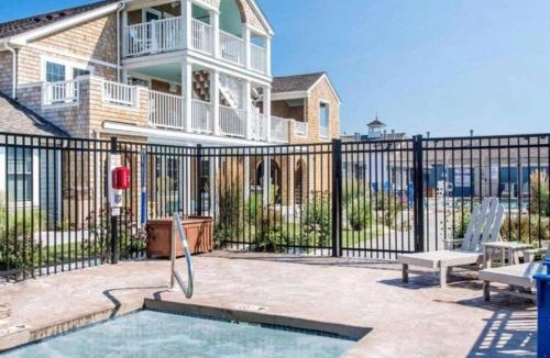 Dennis Port House | Bluegreen Dennis Port - The Soundings Seaside Resort - ST
