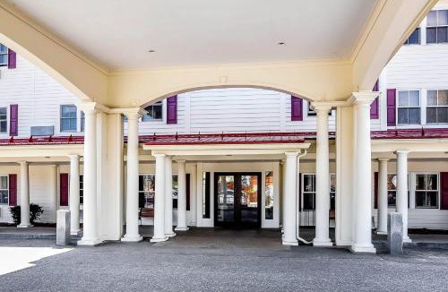 Lincoln Hotel | Bluegreen Vacations South Mountain, an Ascend Collection Resort