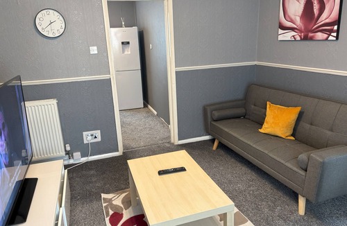 Cowpen House | Blyth City Delight Free Parking
