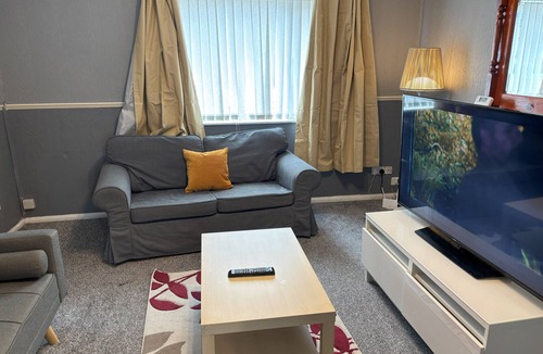 Cowpen House | Blyth City Delight Free Parking