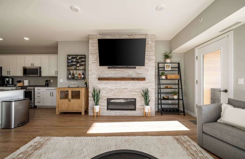 Traverse City Condo | Boardman Ridge 2-C with Balcony Close to Town