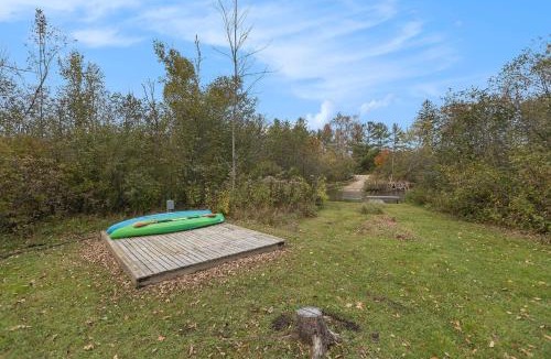 Mayfield House | Boardman Riverfront Retreat close to Downtown TC ➠ 800