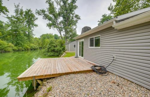 St. Marys Apartment | Boat Dock: Couple's Grand Lake Getaway!