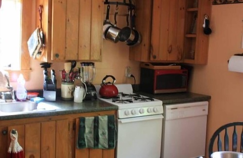 Farmington Falls Cottage | Booking for 2025. Lakefront, private, dog-friendly, canoe, 2 kayaks, pedal boat.
