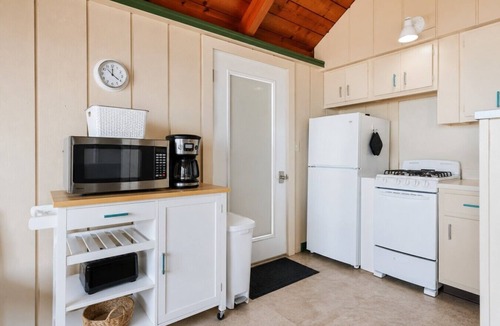Lake Leelanau House | Boona Vista | Lake Michigan Beach Front Cottage