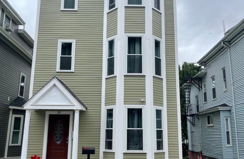 Dudley - Brunswick King Apartment | Boston Luxury 3 bedroom Private Condo