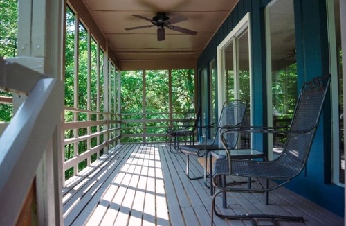 Chaplin House | Bourbon Trail Beaver Lake House Kayaks Canoe Fire Pit Labor Day Keeneland