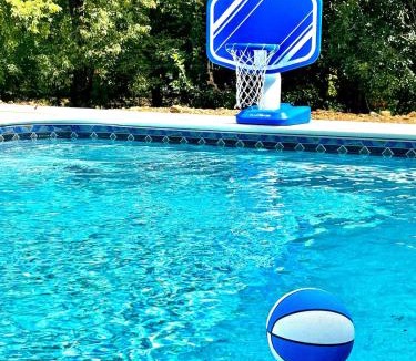 Springfield House | Bourbon Trail Pool & Hot-Tub FUN-ZONE! Game Room! Pool Table! Golden Tee! Ping Pong! Luxurious and Spacious Master Bedroom! Fishing Offsite!