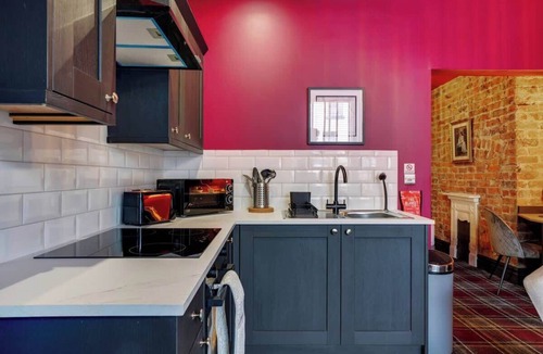 Hartlepool Apartment | Boutique 1 Bedroom in Hartlepool with Fireplace