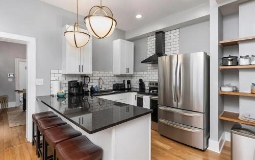 Italian Village House | Boutique Italian Village OSU 4BR 4 parking