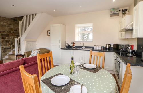 Lamesley Cottage | BOWES BARN, pet friendly, character holiday cottage in Ouston