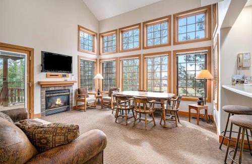 Boyne Falls House | Boyne Mountain Getaway