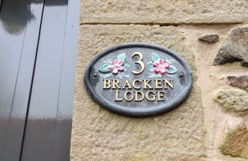 Akeld Cottage | BRACKEN LODGE, pet friendly, character holiday cottage in Wooler