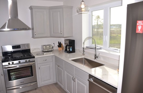 Scarborough House | Brand New 6 Bedrooms, 5.5 baths, with water views, sleeps 18