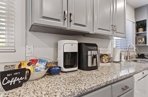 Ogden Apartment | Brand New fully Remodeled modern Upstairs!