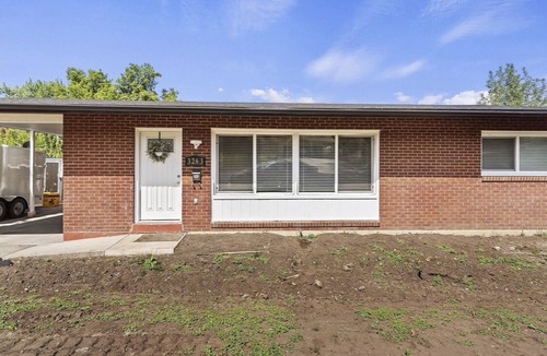 Ogden Apartment | Brand New fully Remodeled modern Upstairs!