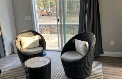 Bradford House | Brand new home close to Charlestown/Westerly beaches.