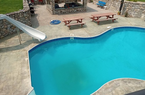 Bradford House | Brand new home close to Charlestown/Westerly beaches.