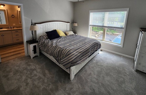 Mountainside Ski Chalet | Brand New Home! Mountainside