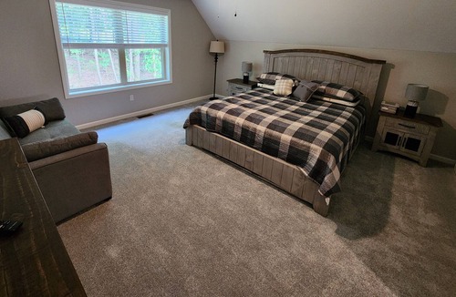 Mountainside Ski Chalet | Brand New Home! Mountainside