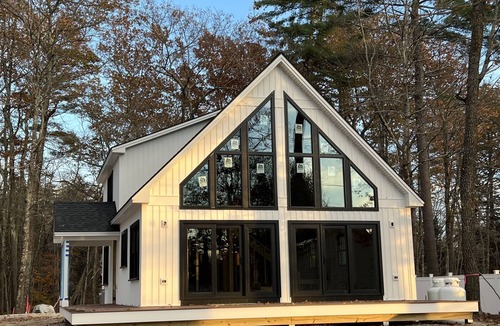 North Windham House | Brand New Lake Home with Great Sandy beach on Sebago’s Basin