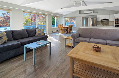 Wellfleet House | BRAND NEW LISTING! Indian Neck 3BD-A/C, Big Deck, Outdoor Shower, Less than a Mile to Burton Baker Beach