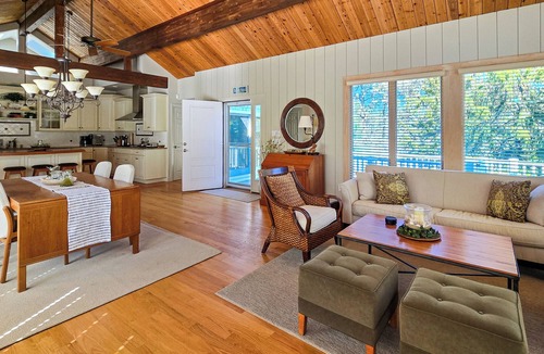 North Truro House | BRAND NEW LISTING! 4BD Truro Home-Central A/C, Deck, 1/2 Mi to Association Beach