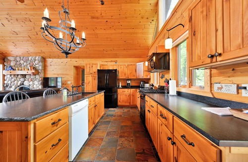 Stone Lake Cabin | Breathtaking Luxury Vacation Home on the Shores of Lac Courte Oreilles Lake